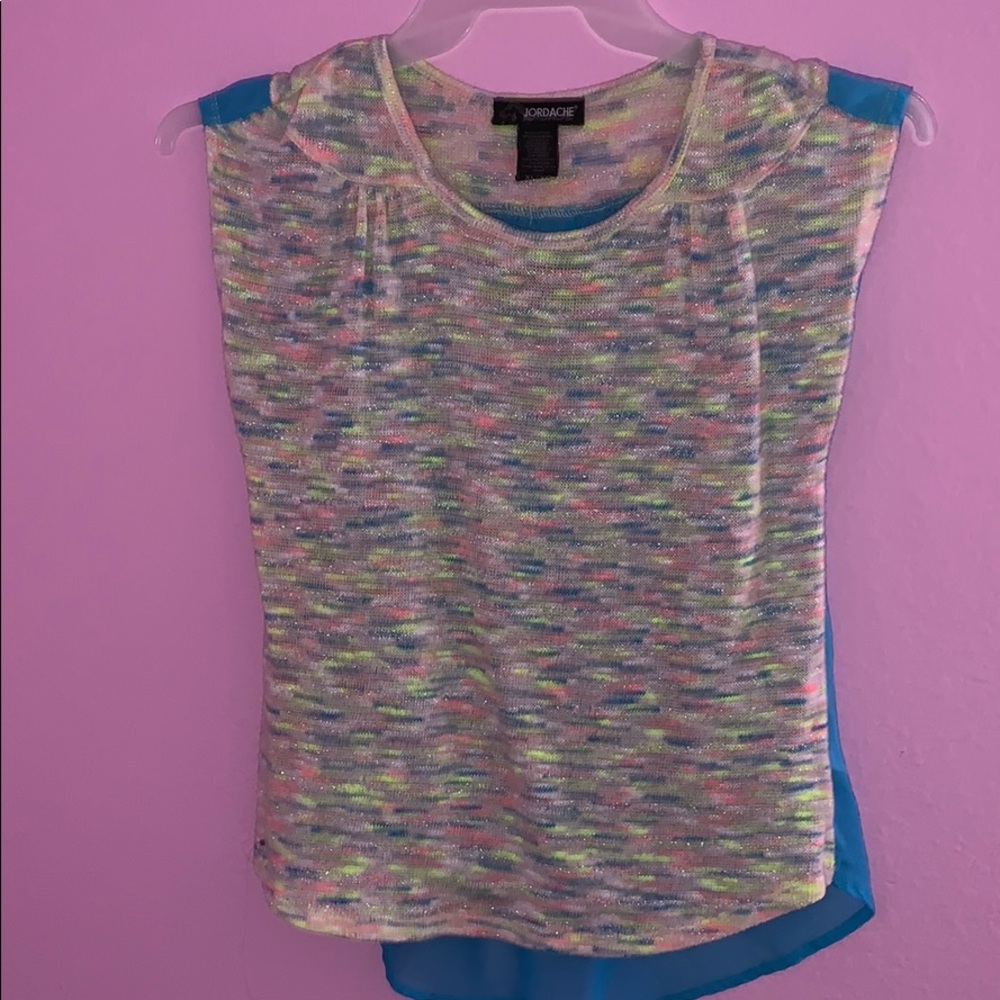 colorful/blue girls shirt